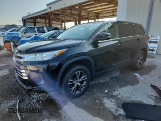 2019 Toyota Highlander LE с VIN 5TDBZRFH1KS929033, выставлен на аукционе Copart как лот 57769835 с пробегом 98 214 миль миль и На запчасти • Non repairable. История ставок и продаж доступна на DreamBid. Изображение 1.