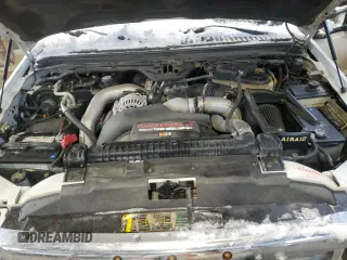 2003 Ford F-350 XL z VIN 1FTSW31P53EC80249, wystawiony jako Copart lot #88161075 z przebiegiem Nie podano mil oraz Nie do naprawy • Non repairable. Historia ofert i sprzedaży dostępna na DreamBid. Obrazek 11.