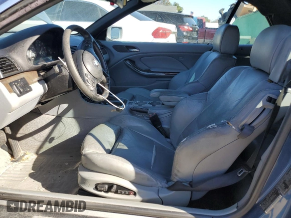 2001 BMW 3 Series 325Ci with VIN WBABS33421JY55178, listed as a Copart auction lot 84143274 with 172,653 mi miles and Salvage Title. Bid and sale history available at carsss.com. Image 7.