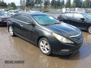 2011 Hyundai Sonata SE with VIN 5NPEC4ACXBH180753, listed as a IAAI auction lot 41953551 with 197,122 mi miles. Bid and sale history available at carsss.com. Image 1.