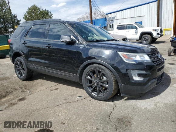 2017 Ford Explorer XLT z VIN 1FM5K8DH5HGC84948, wystawiony jako Copart lot #50202985 z przebiegiem 91 113 mil mil oraz Szkoda całkowita • Salvage title. Historia ofert i sprzedaży dostępna na DreamBid. Obrazek 4.