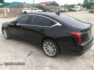 2020 Cadillac CT5 Luxury z VIN 1G6DM5RK4L0100133, wystawiony jako IAAI lot #42133272 z przebiegiem 84 036 mil mil oraz . Historia ofert i sprzedaży dostępna na DreamBid. Obrazek 3.