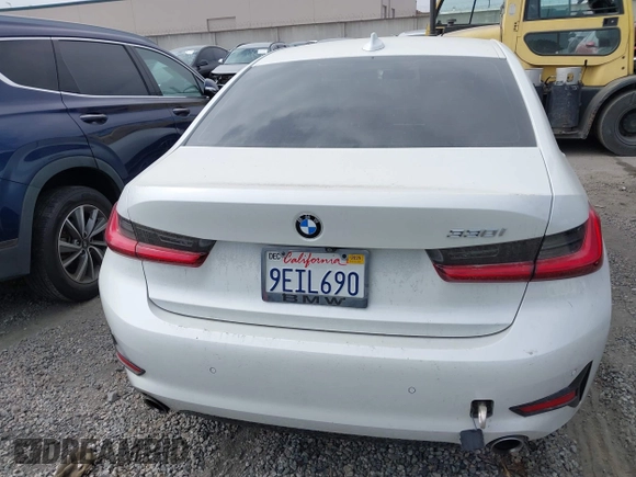 2019 BMW 3 Series 330i с VIN WBA5R1C56KFH28592, выставлен на аукционе IAAI как лот 42344438 с пробегом Не указан миль и . История ставок и продаж доступна на DreamBid. Изображение 16.