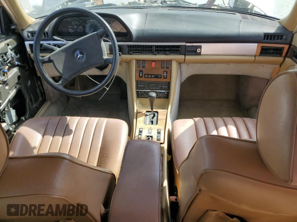 1984 Mercedes-Benz 300 SD with VIN WDBCB20A0EA082551, listed as a Copart auction lot 54059855 with 169,704 mi miles and Clean Title. Bid and sale history available at DreamBid. Image 8.