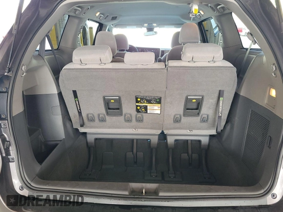 2020 Toyota Sienna LE with VIN 5TDJZ3DC2LS251216, listed as a IAAI auction lot 42613559 with 36,699 mi miles and . Bid and sale history available at DreamBid. Image 26.