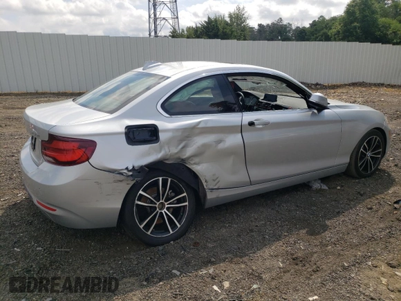 2020 BMW 2 Series 230i xDrive with VIN WBA2J3C0XL7E78702, listed as a Copart auction lot 61998214 with 0 mi miles and Salvage Title. Bid and sale history available at carsss.com. Image 3.
