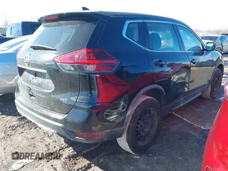 2018 Nissan Rogue SV with VIN KNMAT2MV2JP598193, listed as a IAAI auction lot 41688335 with 97,508 mi miles. Bid and sale history available at carsss.com. Image 4.