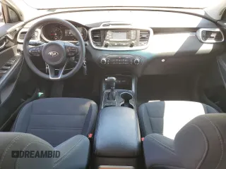 2018 Kia Sorento LX with VIN 5XYPG4A32JG431056, listed as a Copart auction lot 52992555 with 36,415 mi miles and Salvage Title. Bid and sale history available at carsss.com. Image 8.