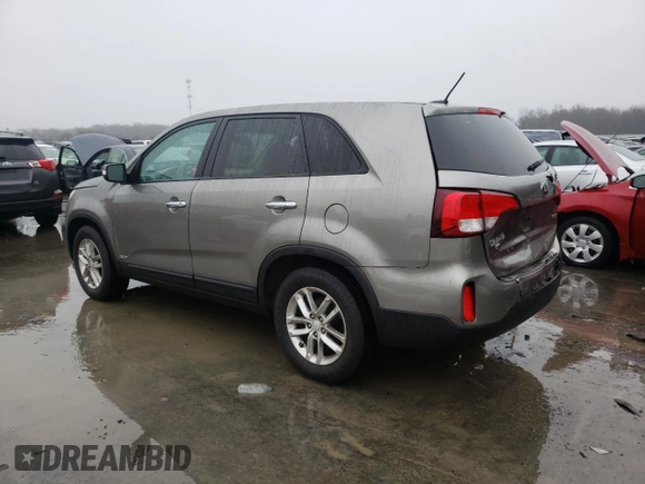 2015 Kia Sorento LX with VIN 5XYKTCA64FG632314, listed as a Copart auction lot 39826304 with 96,741 mi miles and Salvage title. Bid and sale history available at DreamBid. Image 2.