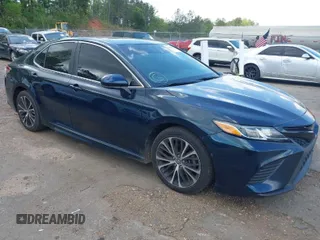 2018 Toyota Camry LE with VIN 4T1B11HK9JU639162, listed as a IAAI auction lot 41967207 with 82,444 mi miles. Bid and sale history available at carsss.com. Image 1.