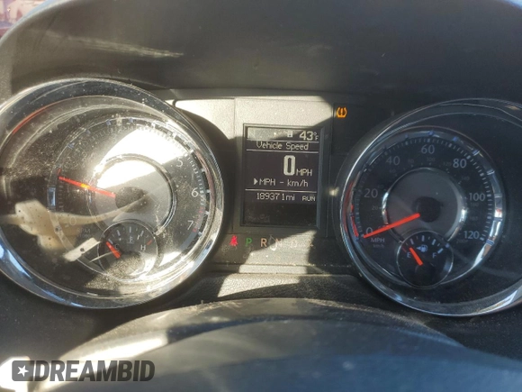 2016 Chrysler Town & Country Touring with VIN 2C4RC1BG1GR287489, listed as a Copart auction lot 46703405 with 189,371 mi miles and Salvage Title. Bid and sale history available at DreamBid. Image 9.