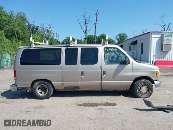 2001 Ford Econoline Passenger XL with VIN 1FMRE11L31HB54160, listed as a IAAI auction lot 42541595 with 275,169 mi miles and . Bid and sale history available at DreamBid. Image 12.