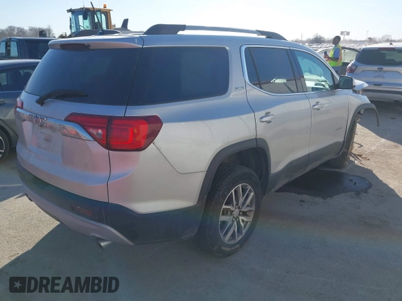 2019 GMC Acadia SLE z VIN 1GKKNLLS0KZ123275, wystawiony jako IAAI lot #41631513 z przebiegiem 139 065 mil mil oraz . Historia ofert i sprzedaży dostępna na DreamBid. Obrazek 4.