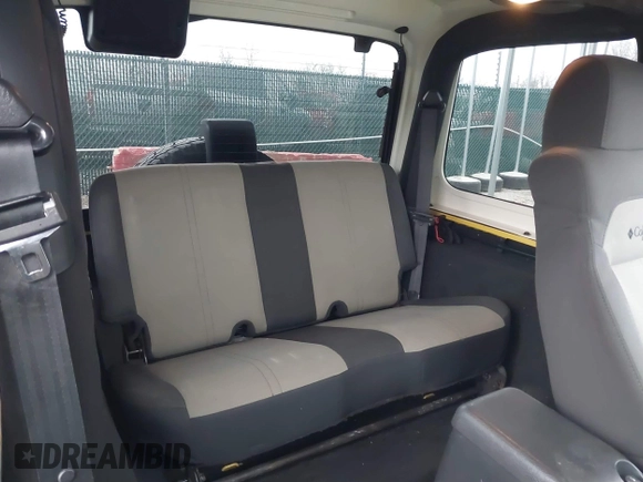 2004 Jeep Wrangler X with VIN 1J4FA39S74P726202, listed as a IAAI auction lot 41613170 with 120,319 mi miles and . Bid and sale history available at DreamBid. Image 8.