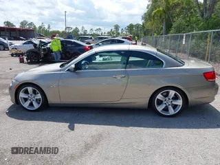 2008 BMW 3 Series 335i z VIN WBAWL73568PX52934, wystawiony jako IAAI lot #42212988 z przebiegiem 76 023 mil mil oraz . Historia ofert i sprzedaży dostępna na DreamBid. Obrazek 14.