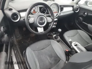 2008 MINI Hardtop with VIN WMWMF33538TU68174, listed as a Copart auction lot 52599285 with 150,496 mi miles and Salvage Title. Bid and sale history available at DreamBid. Image 8.