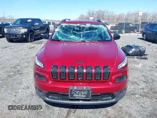 2017 Jeep Cherokee Sport with VIN 1C4PJMAB8HW648052, listed as a IAAI auction lot 41748439 with 177,435 mi miles. Bid and sale history available at carsss.com. Image 12.