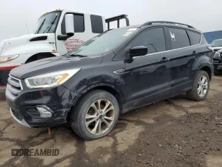 2017 Ford Escape SE z VIN 1FMCU0GD7HUD27649, wystawiony jako Copart lot #57398685 z przebiegiem 117 485 mil mil oraz Czysty tytuł • Clean title. Historia ofert i sprzedaży dostępna na DreamBid. Obrazek 1.