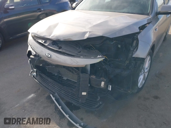 2018 Kia Optima LX with VIN 5XXGT4L33JG264459, listed as a IAAI auction lot 41793396 with 62,450 mi miles. Bid and sale history available at carsss.com. Image 6.