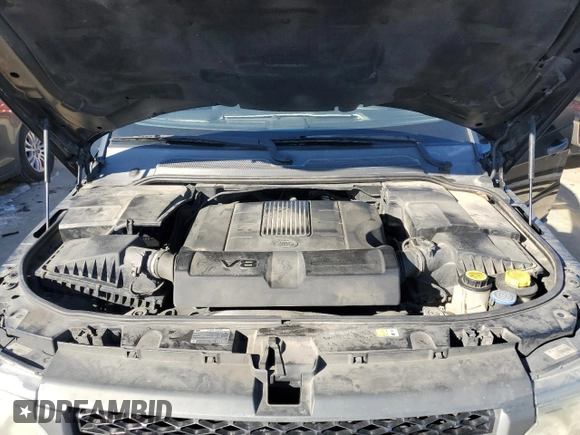 2011 Land Rover Range Rover Sport HSE Lux with VIN SALSK2D44BA260726, listed as a Copart auction lot 55039335 with 204,867 mi miles and Non repairable. Bid and sale history available at DreamBid. Image 12.