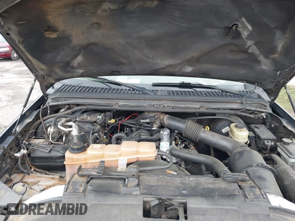2001 Ford Excursion Limited с VIN 1FMNU42L21ED04391, выставлен на аукционе IAAI как лот 42198510 с пробегом 258 072 миль миль и . История ставок и продаж доступна на DreamBid. Изображение 10.