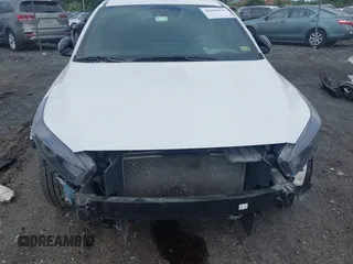 2023 Kia Forte GT-Line z VIN 3KPF54ADXPE621767, wystawiony jako IAAI lot #41991079 z przebiegiem 27 124 mil mil oraz . Historia ofert i sprzedaży dostępna na DreamBid. Obrazek 6.