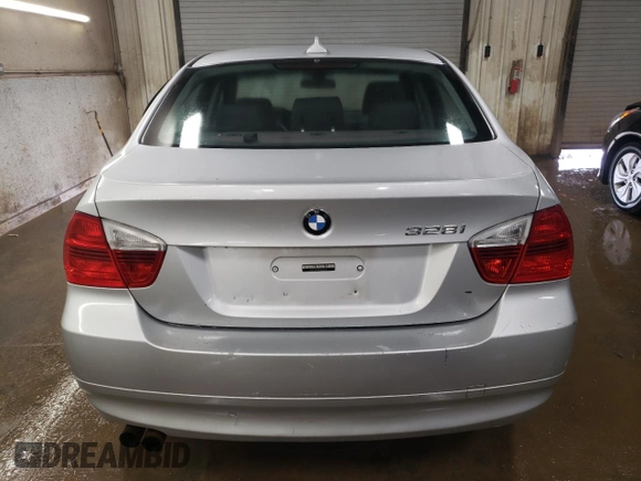 2007 BMW 3 Series 328i with VIN WBAVA33597KX71077, listed as a Copart auction lot 52431525 with 174,309 mi miles and Non Repairable. Bid and sale history available at DreamBid. Image 6.