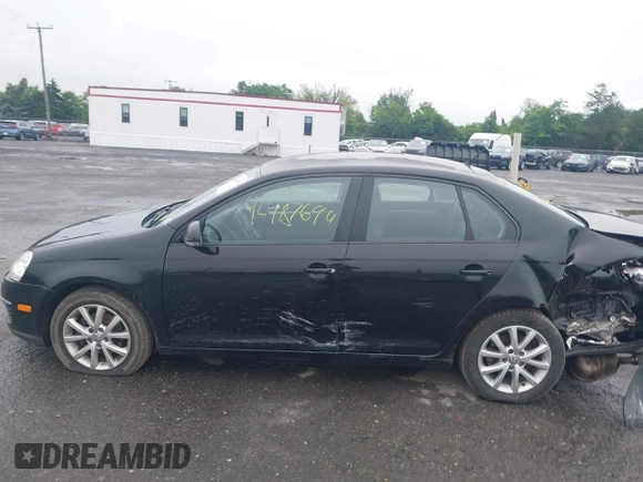2010 Volkswagen Jetta Limited Edition z VIN 3VWAZ7AJ3AM096583, wystawiony jako IAAI lot #42487699 z przebiegiem 194 527 mil mil oraz . Historia ofert i sprzedaży dostępna na DreamBid. Obrazek 14.