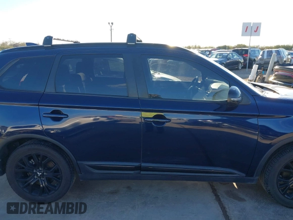 2018 Mitsubishi Outlander SE with VIN JA4AD3A34JZ028412, listed as a IAAI auction lot 41282094 with 88,020 mi miles and . Bid and sale history available at DreamBid. Image 14.