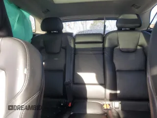 2019 Volvo XC60 Momentum с VIN LYV102RK7KB206121, выставлен на аукционе Copart как лот 44183655 с пробегом 33 332 миль миль и Списание • Salvage title. История ставок и продаж доступна на DreamBid. Изображение 10.