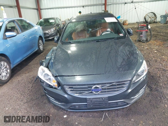 2015 Volvo S60 T5 Platinum with VIN YV1612TM1F1348534, listed as a IAAI auction lot 40961620 with 135,090 mi miles. Bid and sale history available at carsss.com. Image 11.