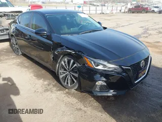2020 Nissan Altima SR with VIN 1N4AL4CV4LN309364, listed as a IAAI auction lot 41793201 with 38,098 mi miles and . Bid and sale history available at carsss.com. Image 1.
