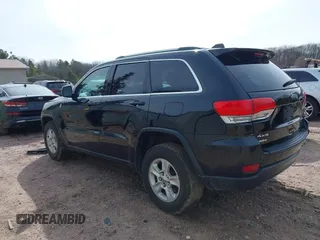2017 Jeep Grand Cherokee Laredo with VIN 1C4RJFAGXHC863904, listed as a IAAI auction lot 41914465 with 122,981 mi miles. Bid and sale history available at carsss.com. Image 3.