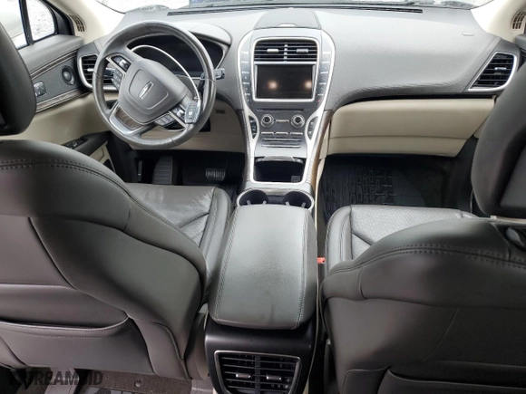 2019 Lincoln Nautilus Reserve with VIN 2LMPJ6LP3KBL60971, listed as a Copart auction lot 74008614 with 41,072 mi miles and Non Repairable. Bid and sale history available at carsss.com. Image 8.