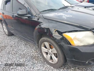2011 Dodge Caliber Mainstreet z VIN 1B3CB3HAXBD113487, wystawiony jako IAAI lot #42300778 z przebiegiem 139 014 mil mil oraz . Historia ofert i sprzedaży dostępna na DreamBid. Obrazek 6.