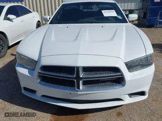 2013 Dodge Charger SE with VIN 2C3CDXBG4DH638116, listed as a IAAI auction lot 41948256 with 189,189 mi miles. Bid and sale history available at carsss.com. Image 6.