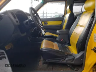 2001 Nissan Frontier SE z VIN 1N6ED27T91C326124, wystawiony jako Copart lot #50929905 z przebiegiem 212 615 mil mil oraz Szkoda całkowita • Salvage title. Historia ofert i sprzedaży dostępna na DreamBid. Obrazek 7.