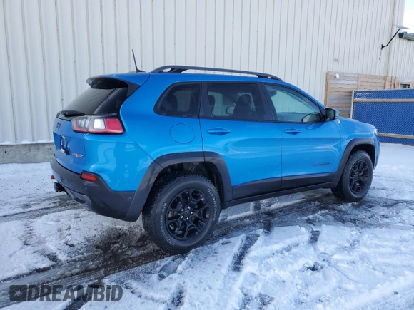 2019 Jeep Cherokee Trailhawk Elite with VIN 1C4PJMBX8KD433221, listed as a Copart auction lot 48699175 with 75,211 mi miles and Clean Title. Bid and sale history available at carsss.com. Image 3.