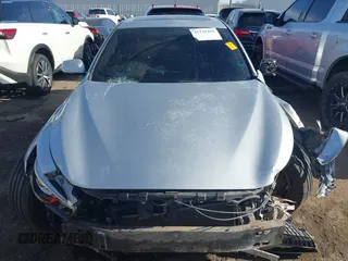 2014 Infiniti Q50 Premium with VIN JN1BV7APXEM681950, listed as a IAAI auction lot 41120466 with 131,211 mi miles and . Bid and sale history available at carsss.com. Image 13.