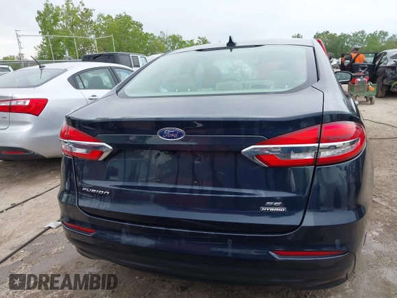 2020 Ford Fusion SE с VIN 3FA6P0LU4LR163314, выставлен на аукционе IAAI как лот 42351409 с пробегом 61 889 миль миль и . История ставок и продаж доступна на DreamBid. Изображение 16.
