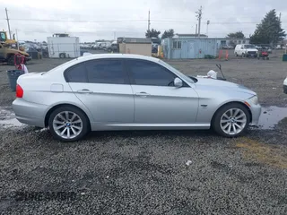 2011 BMW 3 Series 328i xDrive with VIN WBAPK5C5XBF127087, listed as a IAAI auction lot 40738105 with 141,222 mi miles and . Bid and sale history available at DreamBid. Image 13.