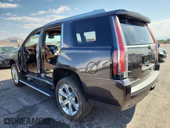 2017 Cadillac Escalade Platinum z VIN 1GYS4DKJ5HR249101, wystawiony jako Copart lot #60306915 z przebiegiem Nie podano mil oraz Czysty tytuł • Clean title. Historia ofert i sprzedaży dostępna na DreamBid. Obrazek 2.