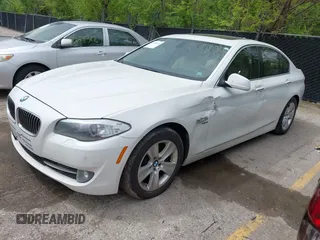 2012 BMW 5 Series 528i xDrive with VIN WBAXH5C58CDW11514, listed as a IAAI auction lot 42131076 with 146,788 mi miles. Bid and sale history available at carsss.com. Image 2.