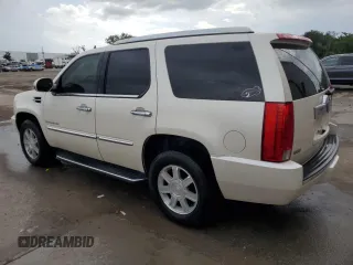 2009 Cadillac Escalade z VIN 1GYFC13289R220946, wystawiony jako Copart lot #66298703 z przebiegiem 184 914 mil mil oraz Szkoda całkowita • Salvage title. Historia ofert i sprzedaży dostępna na DreamBid. Obrazek 2.