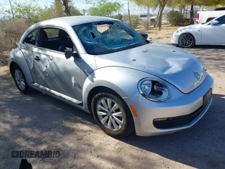 2013 Volkswagen Beetle Entry с VIN 3VWFP7AT6DM669039, выставлен на аукционе IAAI как лот 42057732 с пробегом 58 552 миль миль и . История ставок и продаж доступна на DreamBid. Изображение 1.