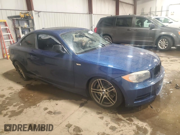 2013 BMW 1 Series 135i with VIN WBAUC9C51DVY60421, listed as a Copart auction lot 52700235 with 90,837 mi miles and Salvage Title. Bid and sale history available at carsss.com. Image 4.