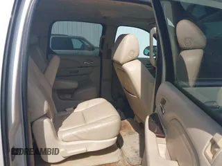 2008 Cadillac Escalade ESV z VIN 1GYFK66858R235970, wystawiony jako IAAI lot #42266188 z przebiegiem 240 706 mil mil oraz . Historia ofert i sprzedaży dostępna na DreamBid. Obrazek 8.