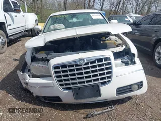 2006 Chrysler 300 Touring with VIN 2C3KA53G56H524944, listed as a IAAI auction lot 41946310 with 193,945 mi miles and . Bid and sale history available at DreamBid. Image 13.