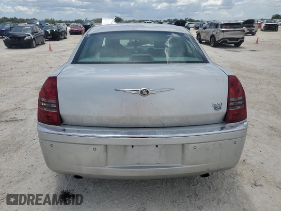 2006 Chrysler 300 C with VIN 2C3LA63H86H319542, listed as a Copart auction lot 63530194 with 167,288 mi miles and Salvage Title. Bid and sale history available at carsss.com. Image 6.