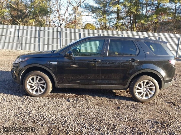 2017 Land Rover Discovery Sport HSE with VIN SALCR2BG6HH709448, listed as a IAAI auction lot 41582228 with NaN miles. Bid and sale history available at carsss.com. Image 14.
